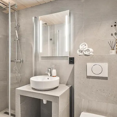 Rorbuleilighet Lysoysundet 1g *