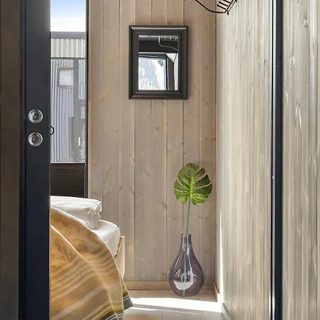 Rorbuleilighet Lysoysundet 1g