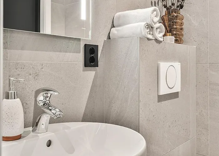 Rorbuleilighet Lysøysundet 1g * Henningsvær